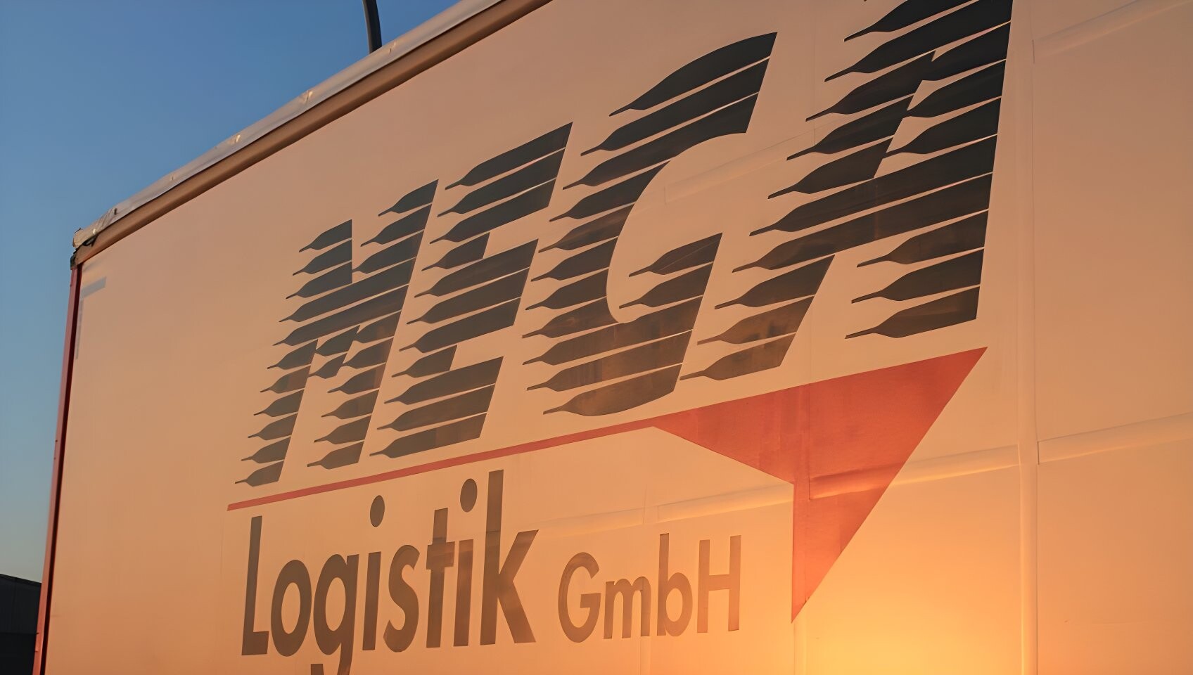 MEGA Logistik LKW Beschriftung